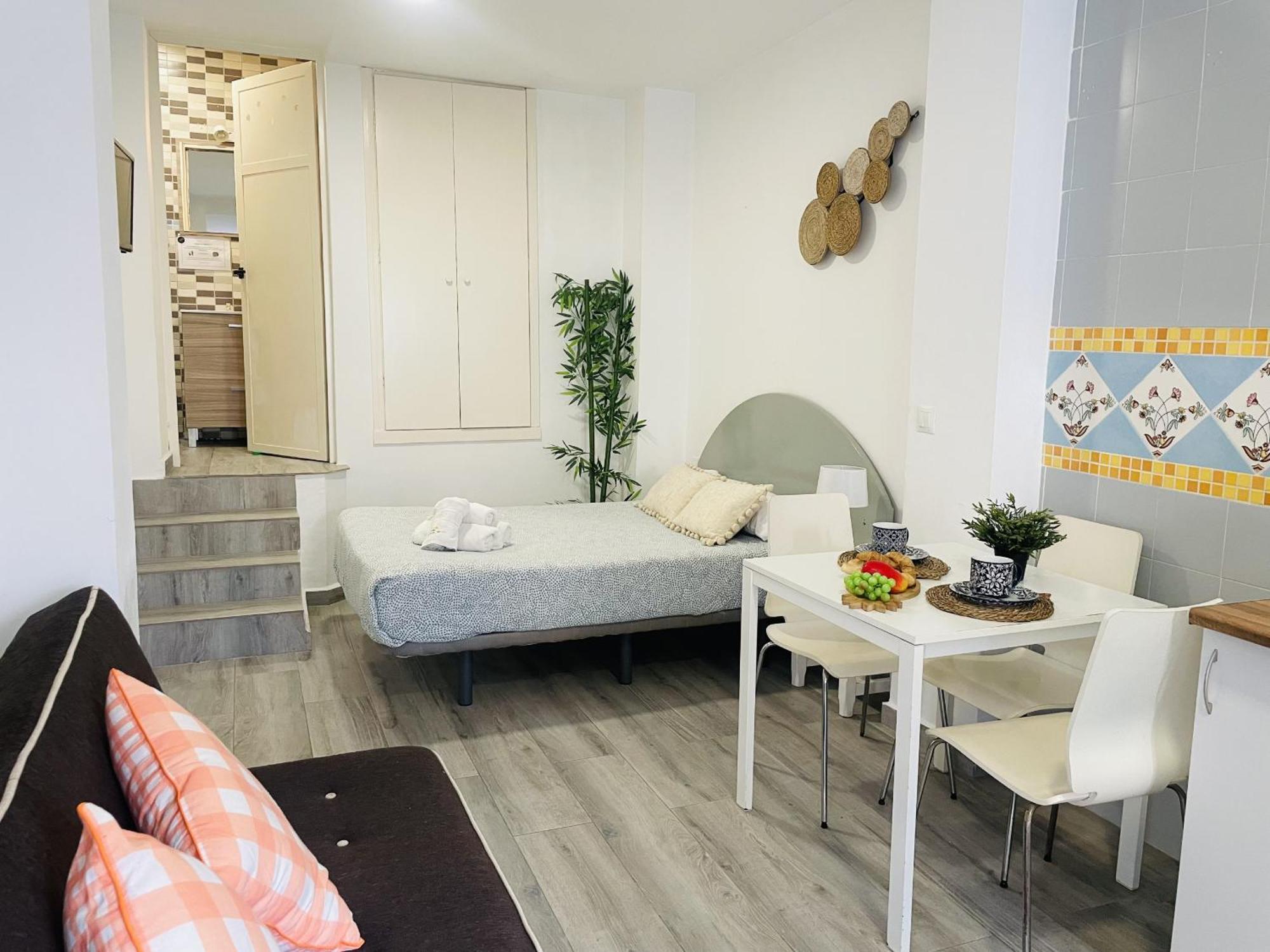 Estudio Jimena Carabeo En El Centro De Nerja Exteriör bild
